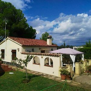 Charming Chalet In L'Arbocar Pool برشلونة Exterior photo