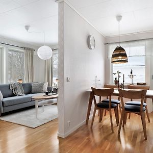 Guestly Homes - 1Br Cozy Apartment بودن Exterior photo