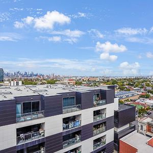 Ovation - Central Footscray Apt W Parking & Pool ملبورن Exterior photo