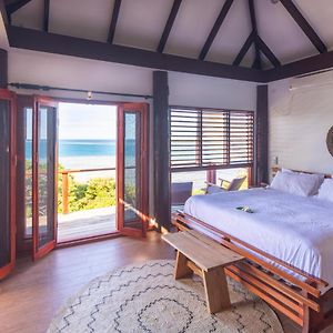 Malolo Island Private Oceanfront Fijian Villa Sleeps 8 Exterior photo