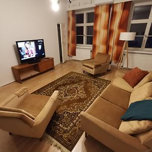 Beautiful 2 Bed Apartment Sauna Facility In كوتكا Exterior photo