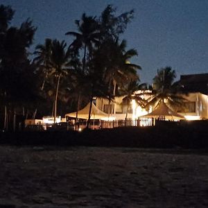 فندق Nautical 9 Beach Retreat كوندابور Exterior photo