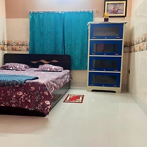 Nager Bazaar Peaceful Spacious Private 1Bhk Near Airport Close To Vip Or Jessore Rd Exterior photo