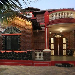 Gorhe Oyo Flagship Maharani Villa Exterior photo
