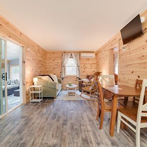 فيلا Scenic Evans Hideaway Steps To Lake Huron! Oscoda Exterior photo