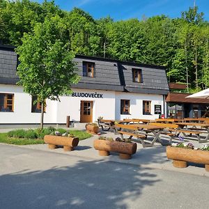 فندق Restaurace A Penzion Bludovecek Bludov  Exterior photo