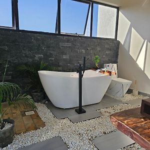 شقة Muguet كامبالا Exterior photo