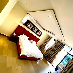 Kibuye Contemporary Suite Exterior photo