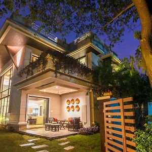 لونافالا Stayvista'S Villa Maira - Hill-View & Pet-Friendly Villa With Modern Interiors Exterior photo