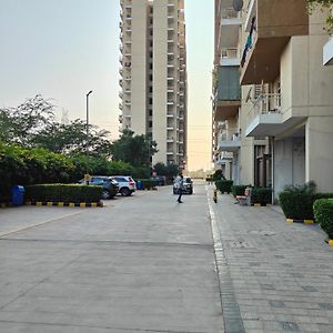 شقة Ij Bliss Bhiwadi Exterior photo