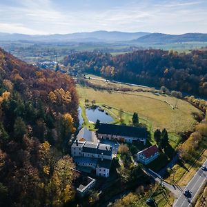 فيلا Mlyn Wielislaw Agroturystyka I Restauracja Sedziszowa Exterior photo