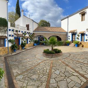 Apartamentos Turisticos Rurales Dos Fuentes قرطبة Exterior photo