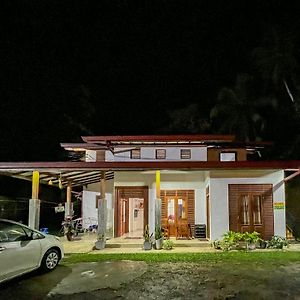 Nelluwa Sinharaja River Face Hotel Exterior photo