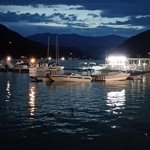 فيلا Casa Sul Lago Di Lugano - Besano / Porto Ceresio Exterior photo