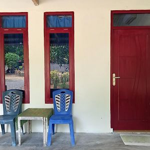 بيتونغْ Tangkoko Lodge Exterior photo