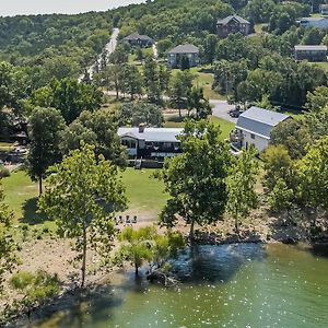 فيلا Red Bud Cove Lakefront Farm House On Table Rock Lake هوليستر Exterior photo