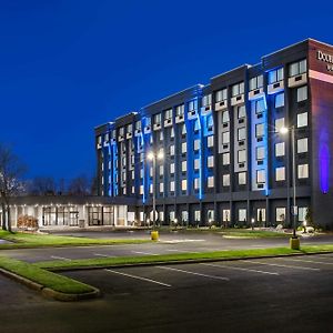 فندق Doubletree By Hilton Monroe Township Cranbury Rossmoor Exterior photo