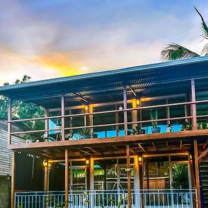 Carenero Suites Bocas Del Toro Exterior photo