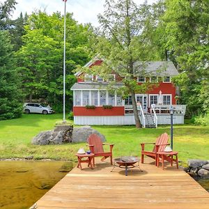 فيلا Authentic 1912 Adirondack Lake Camp With Fire Pit Stratford Exterior photo