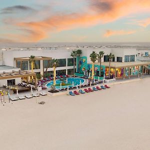 فندق Fuwairit Kite Beach, Tapestry Collection By Hilton Fuwayrit Exterior photo