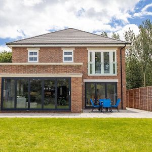 فيلا The Orchard - Spacious 5 Bed Burton-upon-Trent Exterior photo