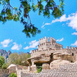 فيلا Magnifico Castillo Privado, Elevado En La Roca لا كابريرا Exterior photo