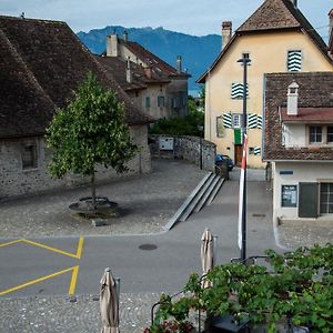 Hotel De La Place فيفي Exterior photo