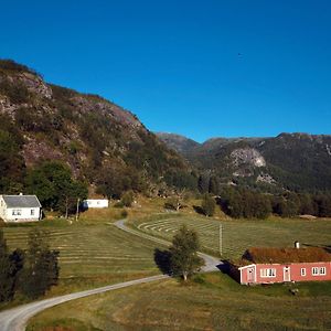 فيلا Fossane Gard Hjelmeland Exterior photo