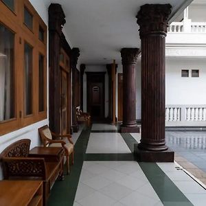 فندق Puri Saras Bintaro Syariah Mitra Reddoorz Jurangmanggu Exterior photo