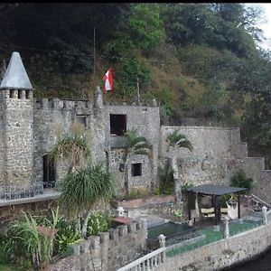 فيلا Casttle Atocha Amatitlán Exterior photo