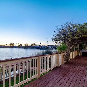 Discovery Bay Charming Sunset Lake House With Private Dock Exterior photo