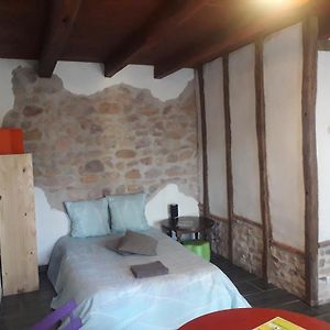 شقة Chambre Double Vallon-en-Sully Exterior photo