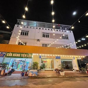 Thanh Thu Van Don Hotel - By Bay Luxury كوانغ ننه Exterior photo