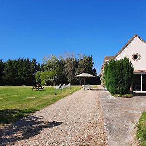 فيلا Gite Tout Inclus Avec Piscine Privative, Activites De Plein Air Et Animaux En Liberte - Fr-1-491-396 Azé Exterior photo