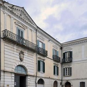 فندق Il Palazzotto إيسيرنيا Exterior photo