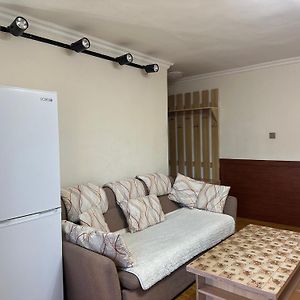 Fully Furnished 2 Room Apartment Opposite To The Ub Department Store أولان باتور Exterior photo