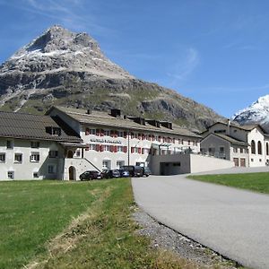 Gasthaus & Hotel Berninahaus بونتريسنا Exterior photo