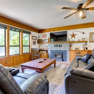 فيلا Pollock Pines Cabin Retreat With Hot Tub And Deck Exterior photo