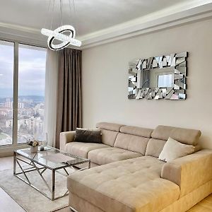 Skyline Luxury Apartment - سكوبجي Exterior photo