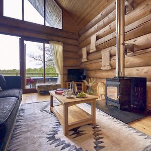 كارلايل Alder Lodge With Hot-Tub Exterior photo