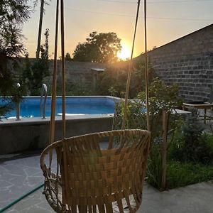 Vagharshapat Holiday House With Pool Exterior photo
