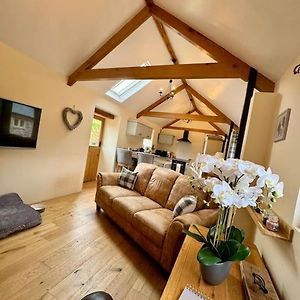 Mitchel Troy Dog Friendly Barn Conversion In The Wye Valley Exterior photo