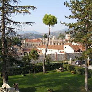 Hotel Certosa بادولا Exterior photo