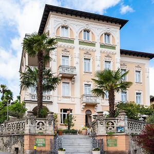 Albergo Hotel تيسيريته Exterior photo