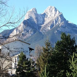 فندق Hostal Pedraforca Saldés Exterior photo