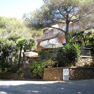 Hotel Rosa Del Tirreno كويرشانيلا Exterior photo