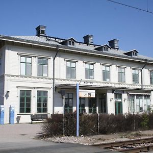 Stationshusets Hotell Och Cafe Fd Hotell Lilla Station Köping Exterior photo