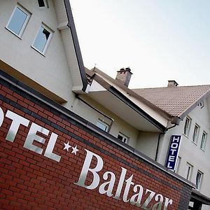 Hotel Baltazar بوتوسك Exterior photo