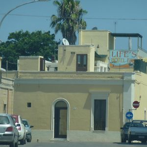 مينيرفينو دي ليتشي Life'S Hotel B Exterior photo