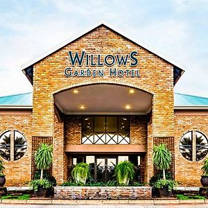 Willows Garden Hotel بوتشيفستروم Exterior photo